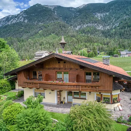 Appartments Geisler Guest house 4*